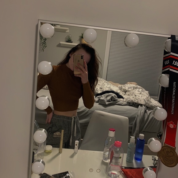 garage long sleeve - Picture 2 of 3